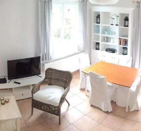 Holiday home Haus Zeesenboot Lee