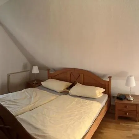 Nyaraló Haus Zeesenboot Lee *